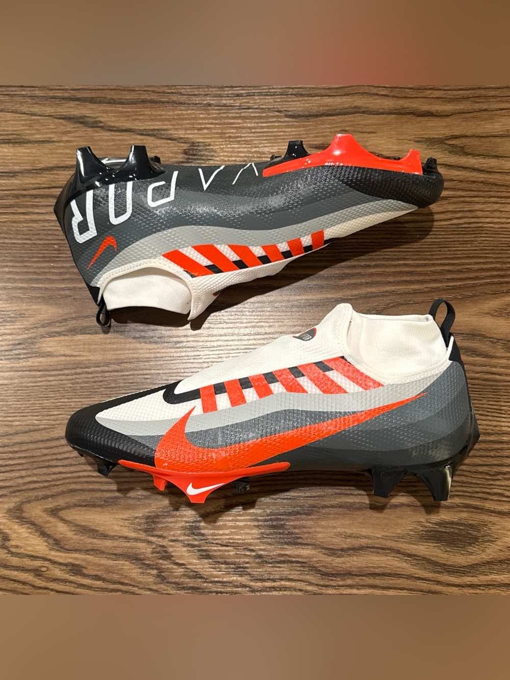 Size 12.5 Nike Vapor Edge Pro 360 Orange Black White Football Cleats DV0778-004